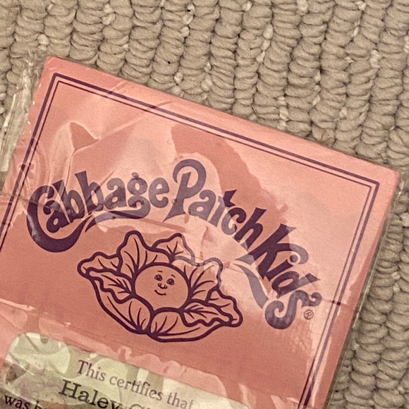 Cabbage Patch Kids I Sealed I Birth Certificate & Adoption Papers - Picture 3 of 10